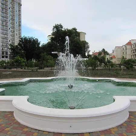 Francuzskij Bulvar *