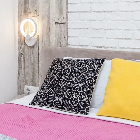 Francuzskij Bulvar, 19 жемчужина *